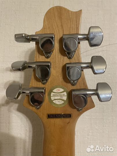 Электрогитара