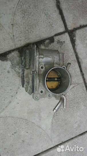 Дроссельная заслонка Toyota Avensis T250