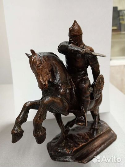 Бронзовая статуэтка СССР