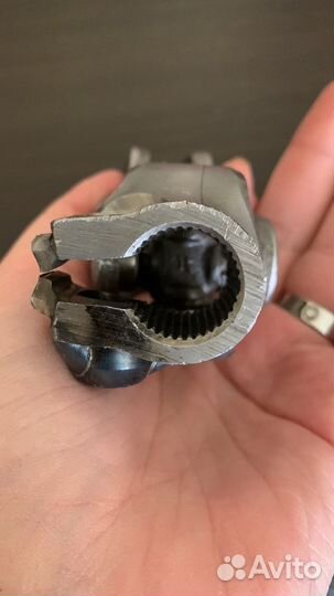 Карданчик рулевой Infiniti Qx80