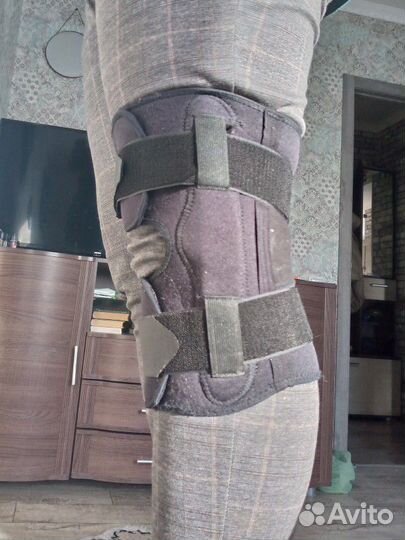 Коленный ортез