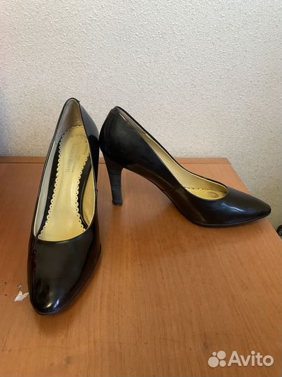 Туфли женские кожаные 38 размер черные