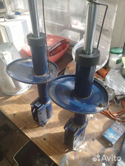 Стойки на renault logan