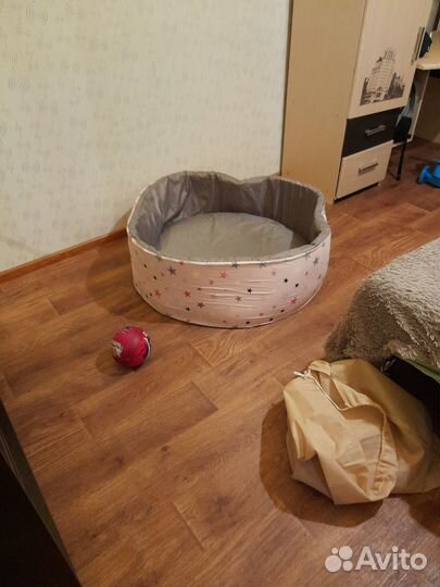 Сухой бассейн с шариками