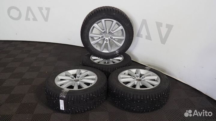 Комплект колес Pirelli Ice Zero 235/60 R18 4 шт