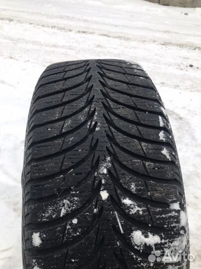 Goodyear EfficientGrip 215/55 R17