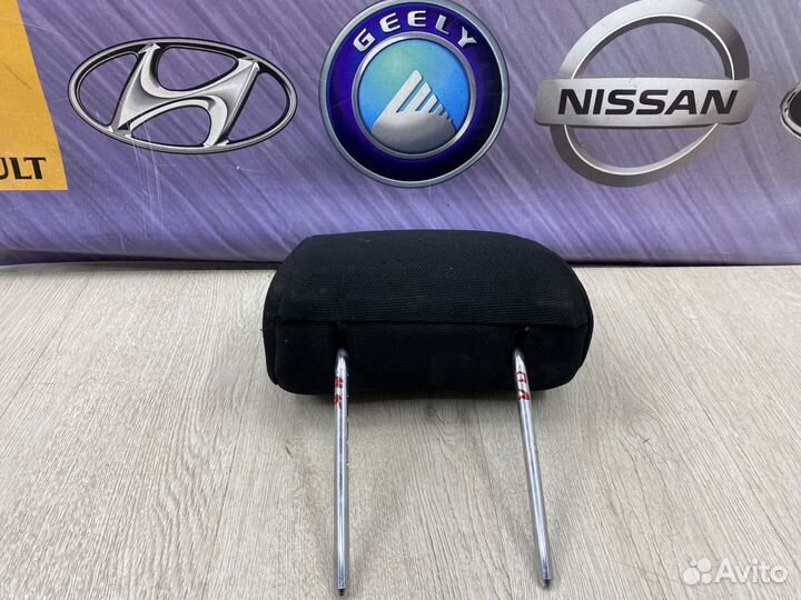 Подголовник geely MK Лев