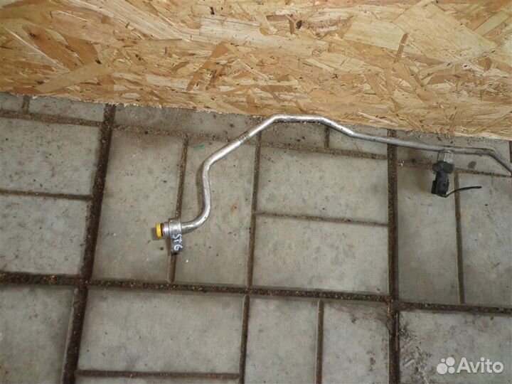 Трубка кондиционера с осушителем Land Rover Range