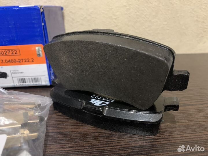 Колодки тормозные задние для S60 Volvo 30742516