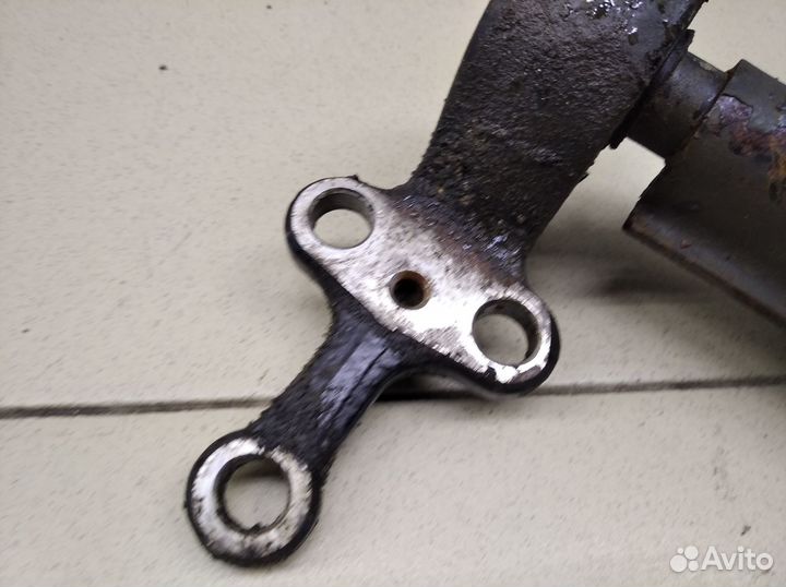 Рычаг передний левый Almera N16 2000-2006