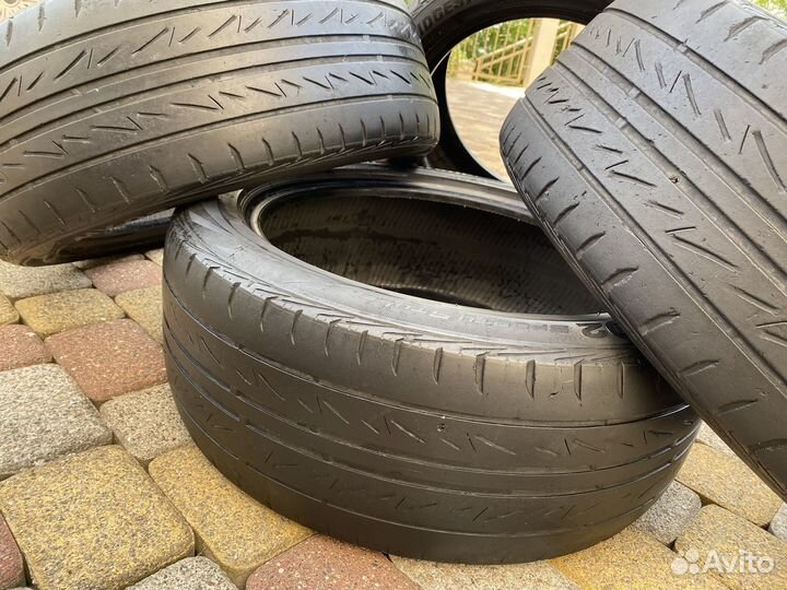 Bridgestone MY-02 Sporty Style 215/50 R17