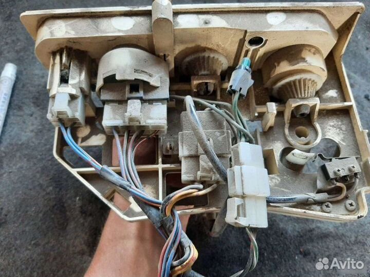 Блок управления отопителем Mitsubishi Mirage