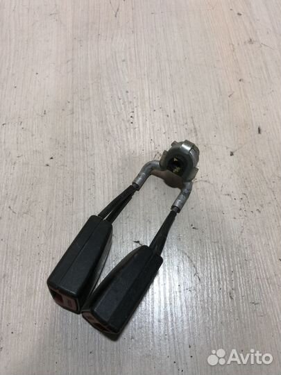 Ответная часть ремня безопасности Skoda Fabia 2