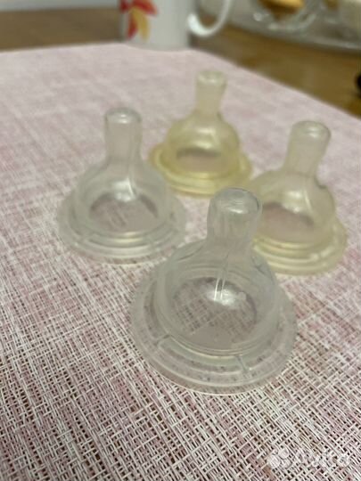 Соски бутылочные Avevnt anti-colic 1 0+