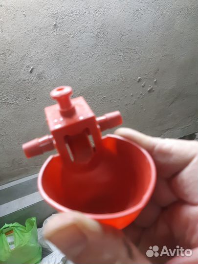 Кормушка для куриц