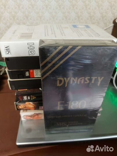 Видеокассеты