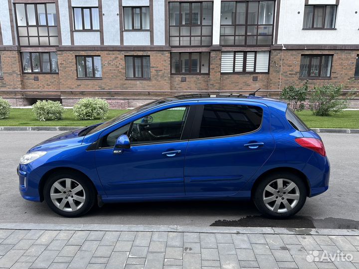 Peugeot 308 1.6 AT, 2010, 93 000 км