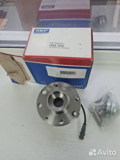 Ступица передняя с датчиком ABS на opel