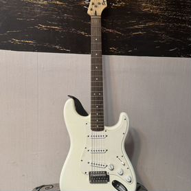 Электрогитара fender squier bullet strat