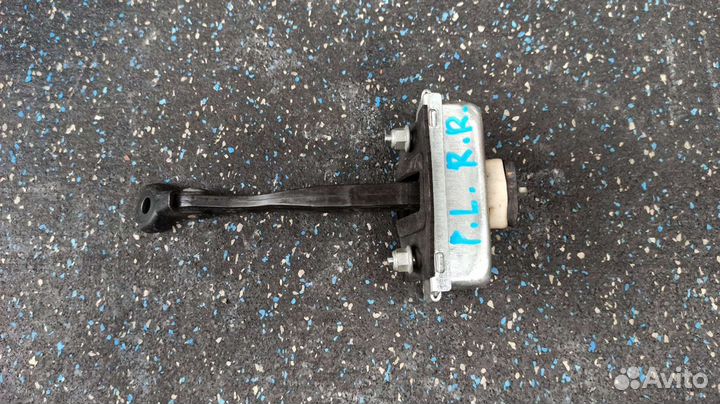 Ограничитель двери передней левой Range Rover Evoq