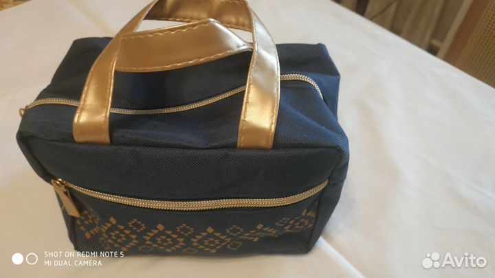 Косметички на подарок к празднику