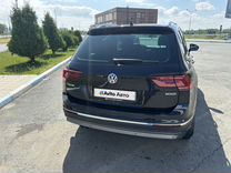 Volkswagen Tiguan 2.0 AMT, 2018, 86 000 км, с пробегом, цена 3 190 000 руб.