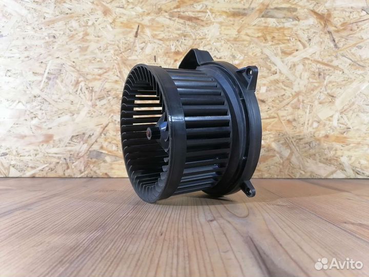 Mercedes-Benz GL X164 Мотор отопителя салона