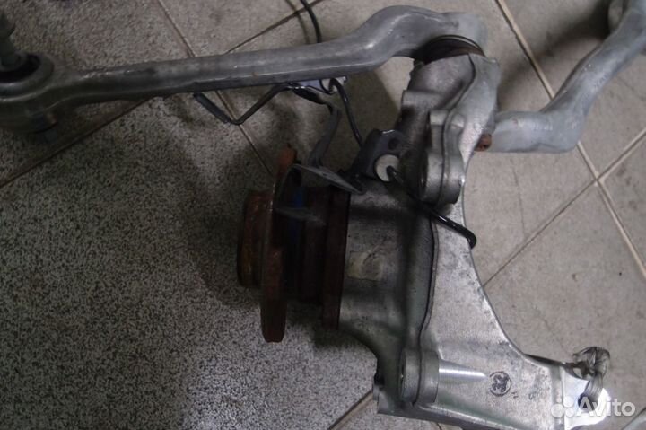 BMW Кулак в сборе L Рычаги BMW F30 F32