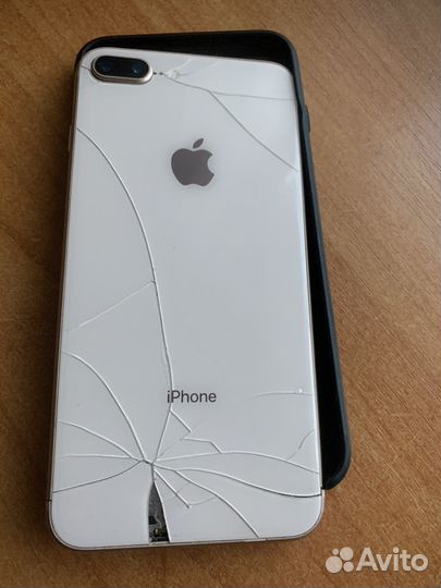 iPhone 8 Plus, 64 ГБ