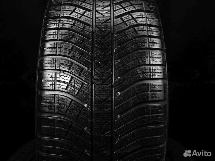 Michelin Pilot Alpin 5 SUV 305/40 R20 и 275/45 R20 115V