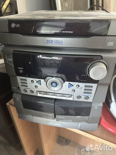 Музыкальный центр