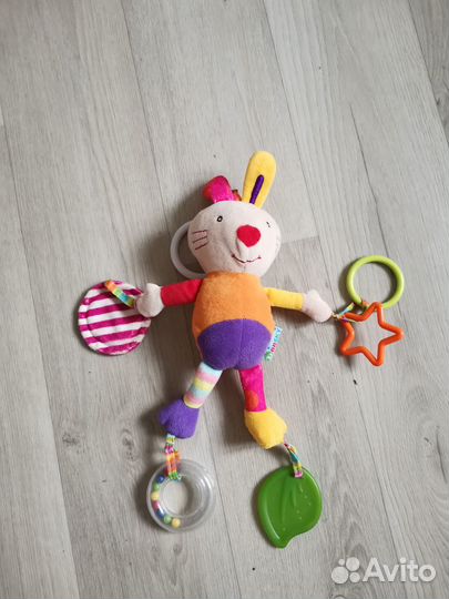 Развивающие игрушки-погремушки 0+