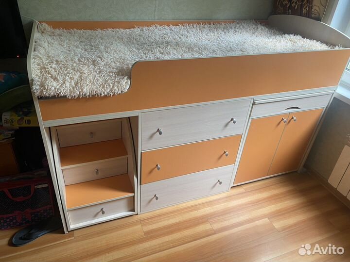 Продам детскую кровать трансформер