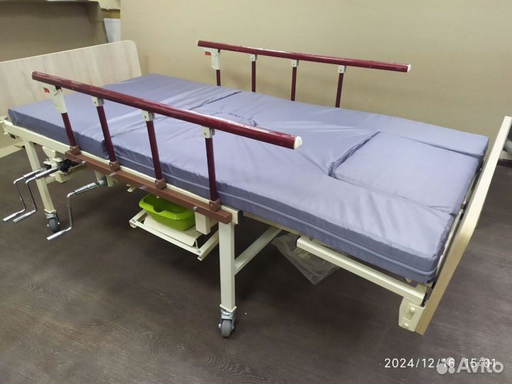 Кровать функциональная для ухода за больными