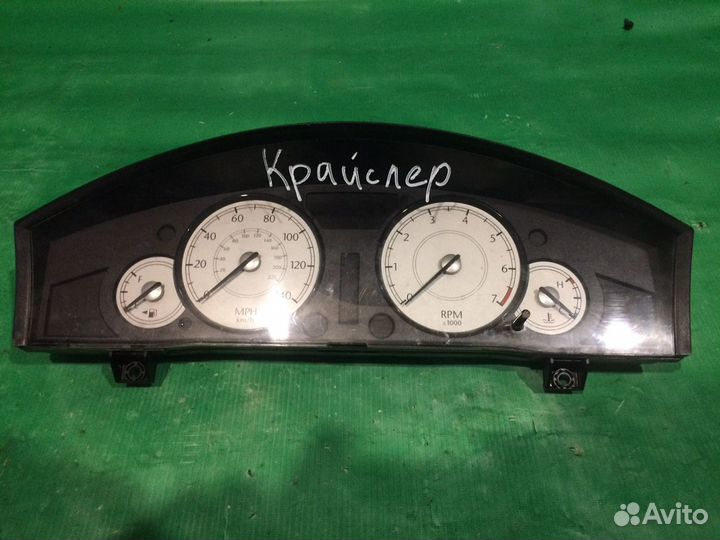 Панель приборов (спидометр) Chrysler 300C