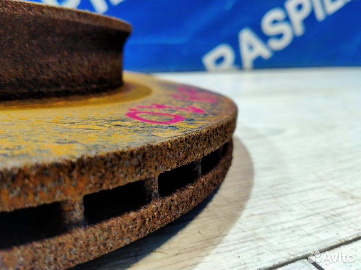 Тормозной диск передний Toyota Chaser GX100 1GFE