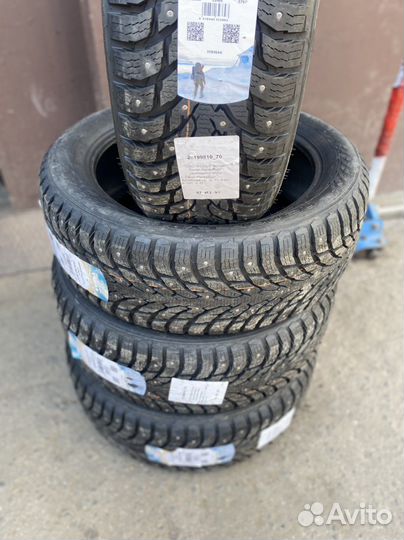Nokian Tyres Hakkapeliitta 9 245/50 R20