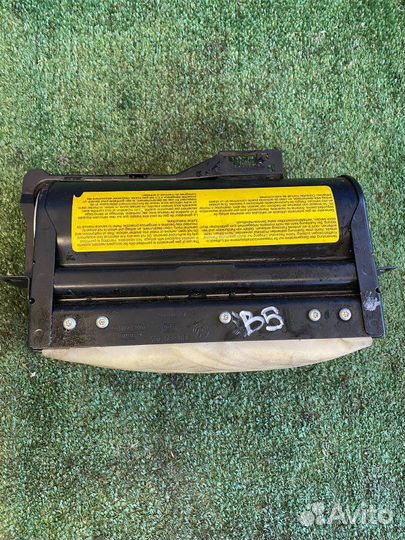 Подушка безопасности пассажира Volkswagen Passat