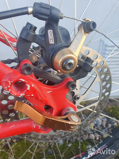 Велосипед горный GT Avalanche 3.0 Disk 26