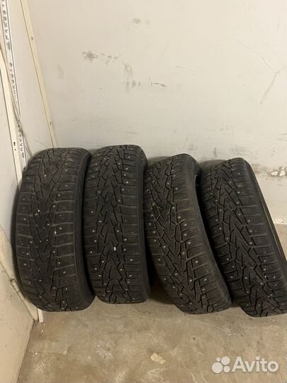 Колеса зимние 185 65 r15 с дисками Nokian