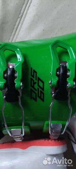 Горнолыжные ботинки размер 39