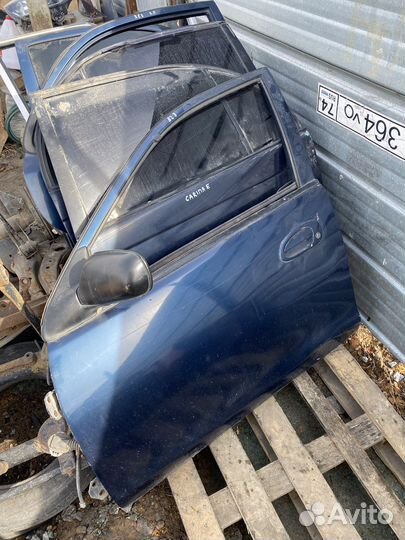 Дверь передняя девая mazda 323 седан