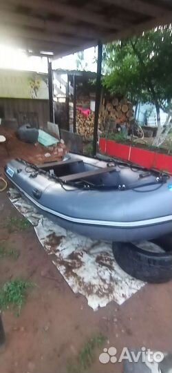 Лодка пвх с мотором 9.9(15) л.с