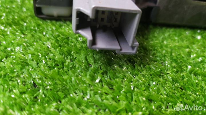 Замок багажника Volvo Xc90