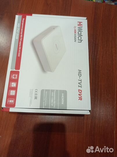 Видеорегистратор на 4 камеры