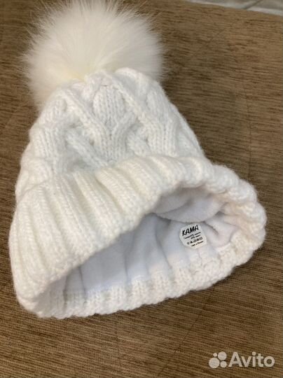 Шапка зимняя с меховым помпоном