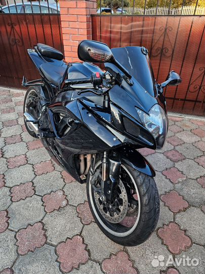 Suzuki GSX-R 750