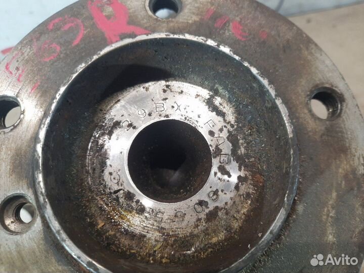 Ступица передняя правая Bmw 645 E63