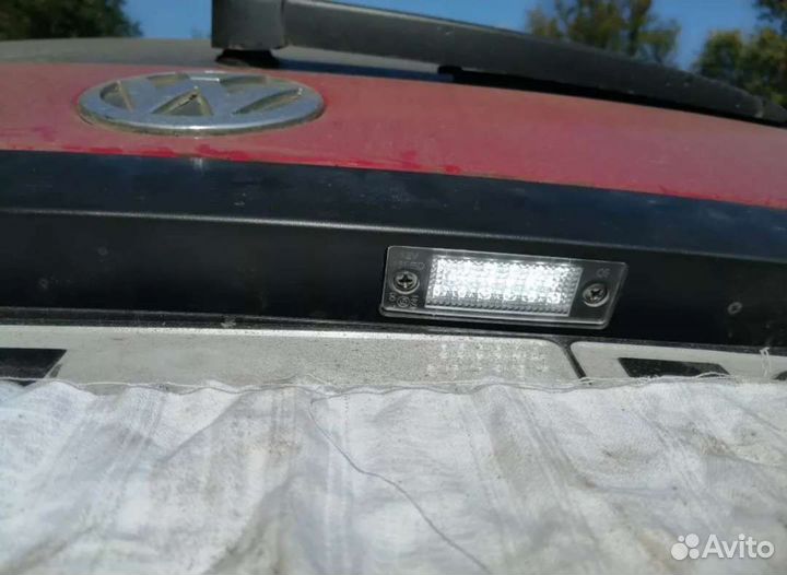 Подсветки номера VW T5, Passat B5+, B6, Jetta 5