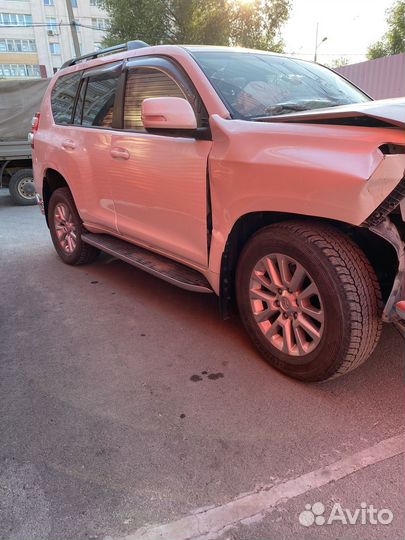 Toyota Land Cruiser Prado 4.0 AT, 2017, битый, 56 000 км